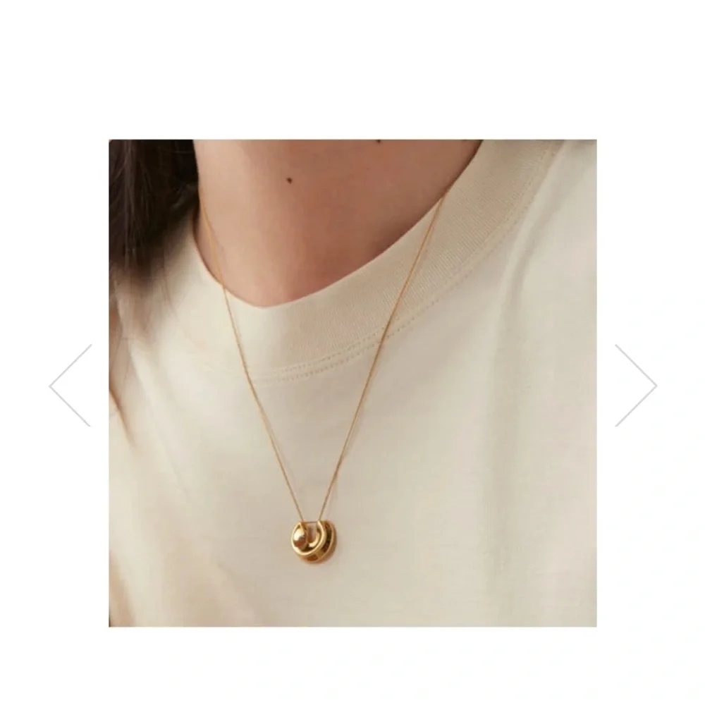 Jenny bird hidden heart necklace - Picture 2 of 8